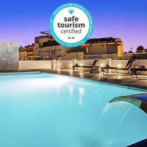 One Shot Conde Torrejon Hotell Sevilla
